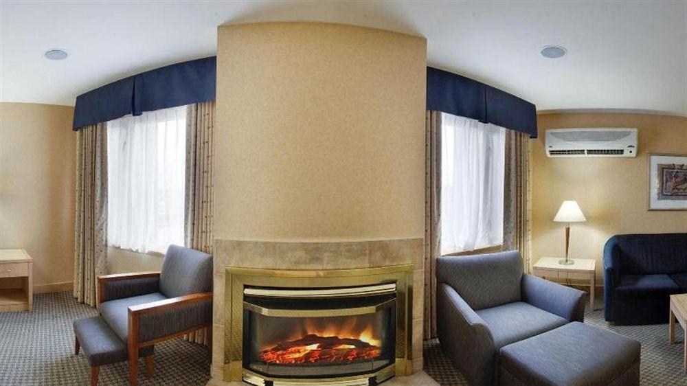 Express & By Ihg Langley