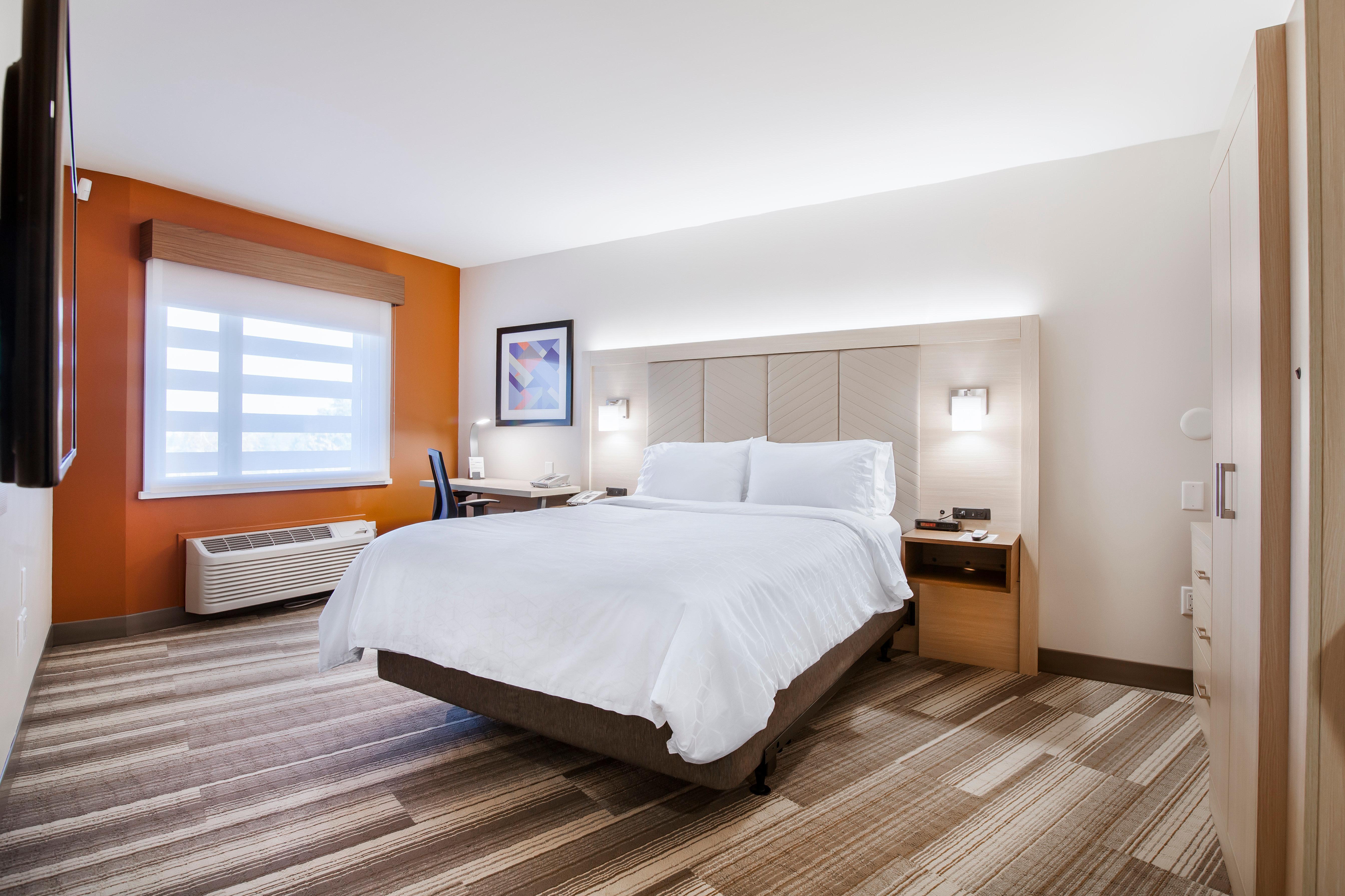 Hotel Express & By Ihg Langley