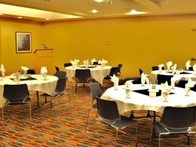 Hotel Express & By Ihg